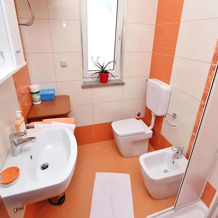 Gaga Apartmán *