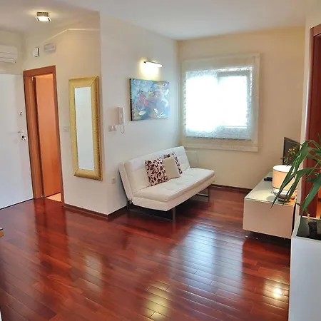 Gaga Apartmán